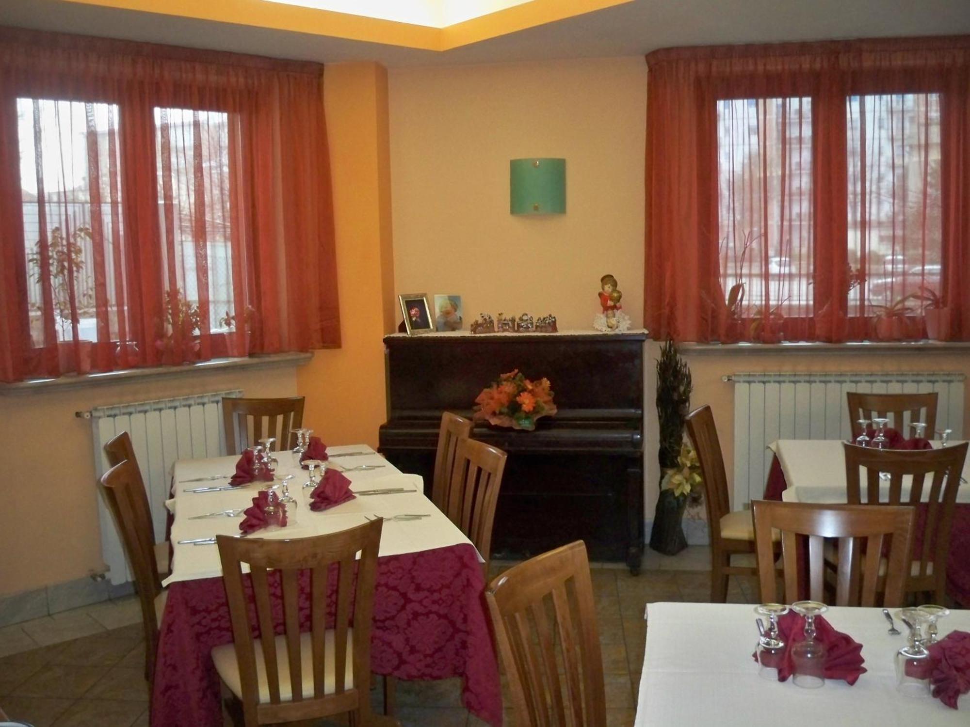 Albergo Corradetti Castel Di Sangro Dış mekan fotoğraf