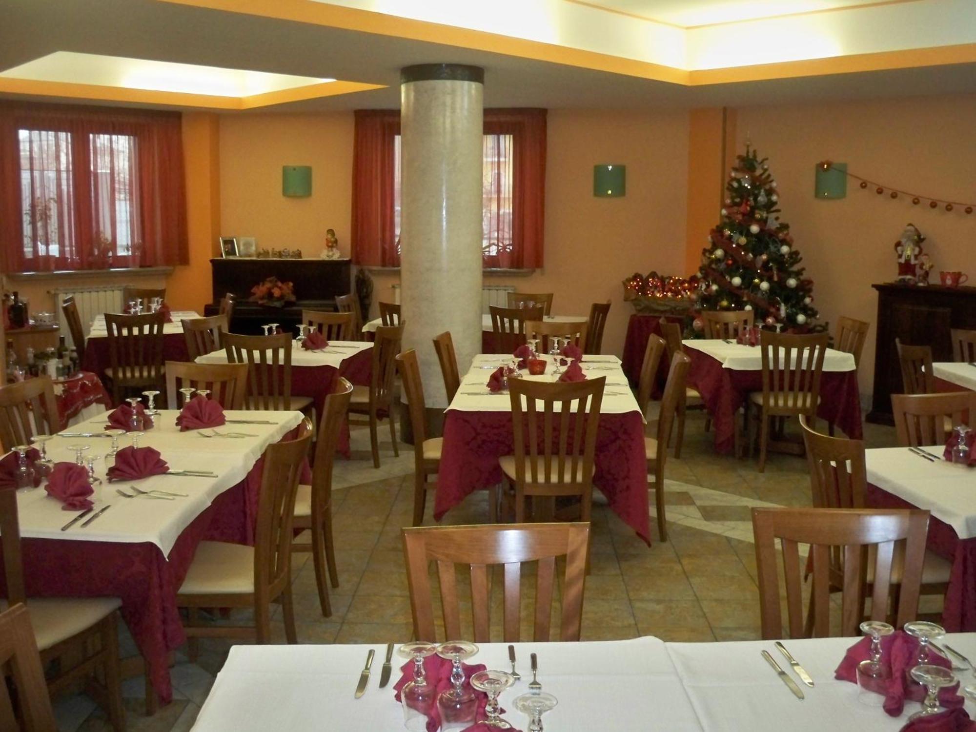 Albergo Corradetti Castel Di Sangro Dış mekan fotoğraf